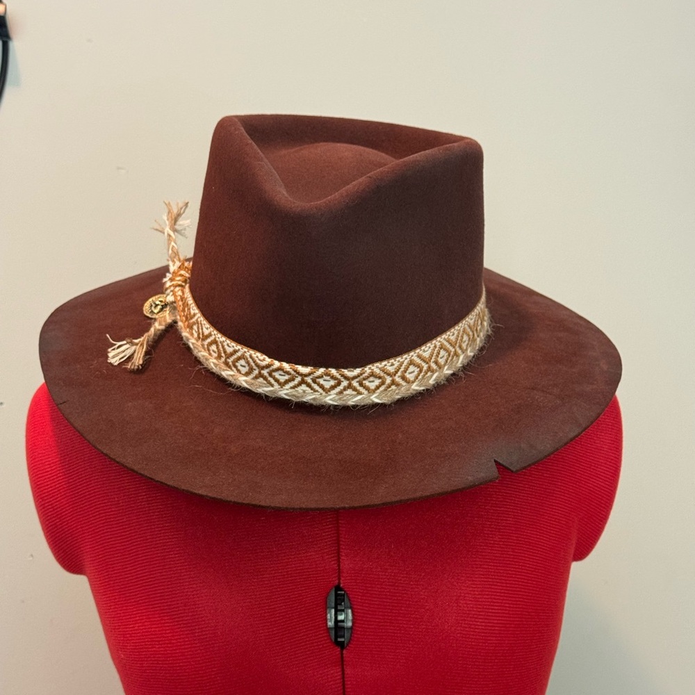 Desert Wanderer - Burnished Copper Hat